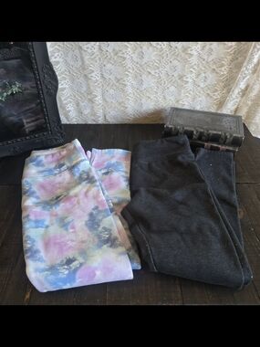 Fleece Lined Girls Tie-Dye and Black Cozy Leggings Set